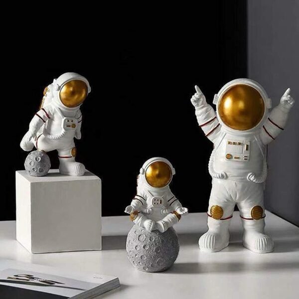 Resin Astronaut Spaceman Fantasy Statue Ornament Home Office Desktop Figurine Decors Set Of 3-Golden